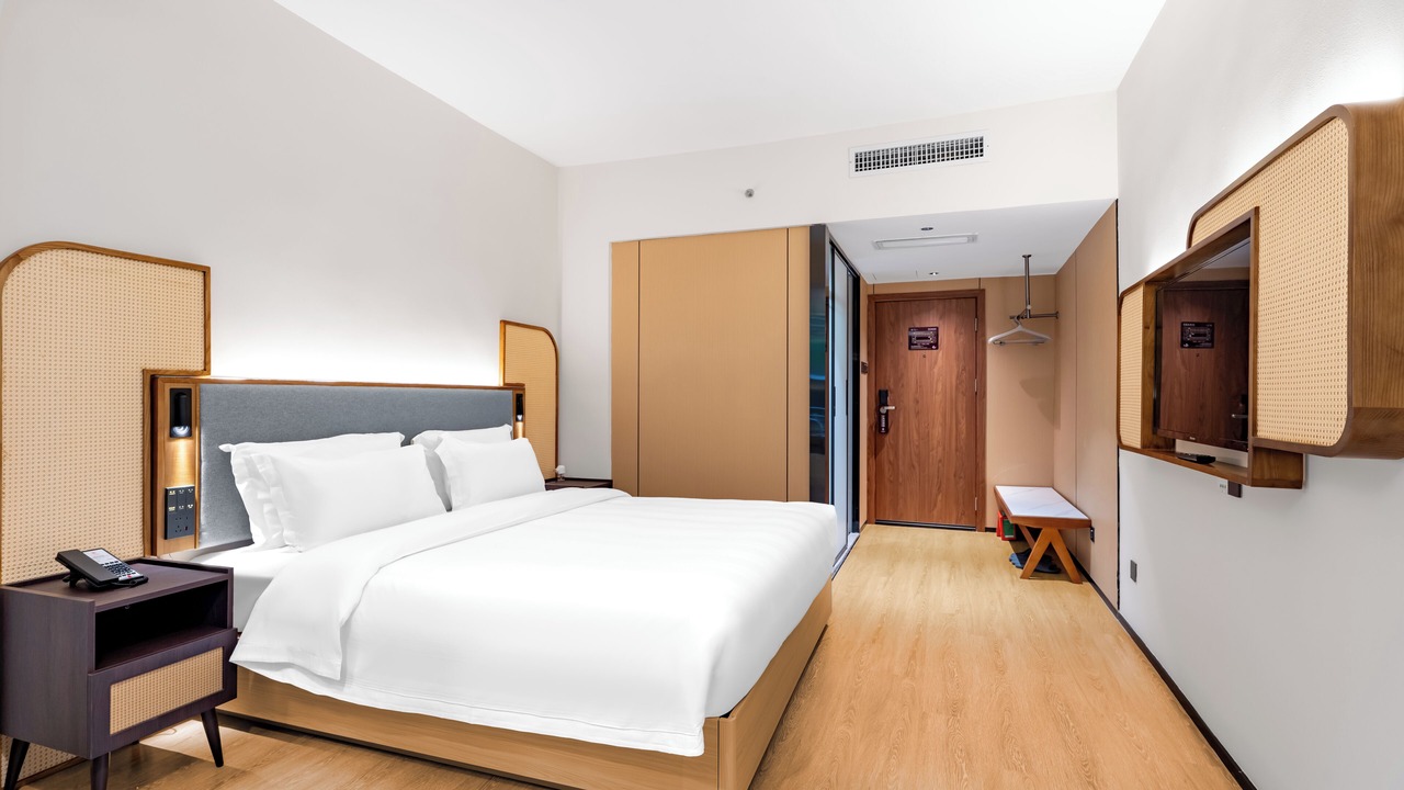 Photo of Bedroom in Huaqiang North