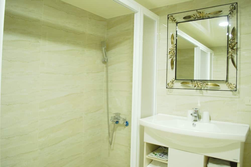 Photo of Bathroom in Taoyuan City Centre