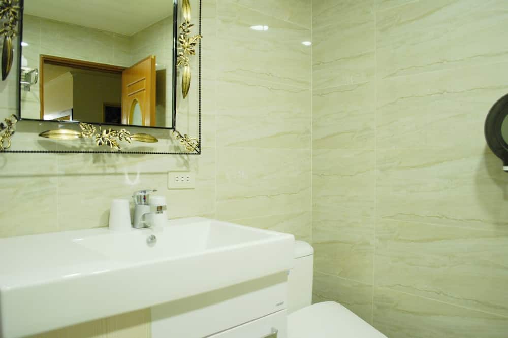 Photo of Bathroom in Taoyuan City Centre