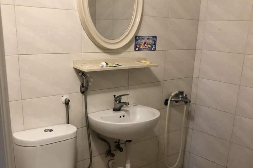Photo of Bathroom in Fengshan District