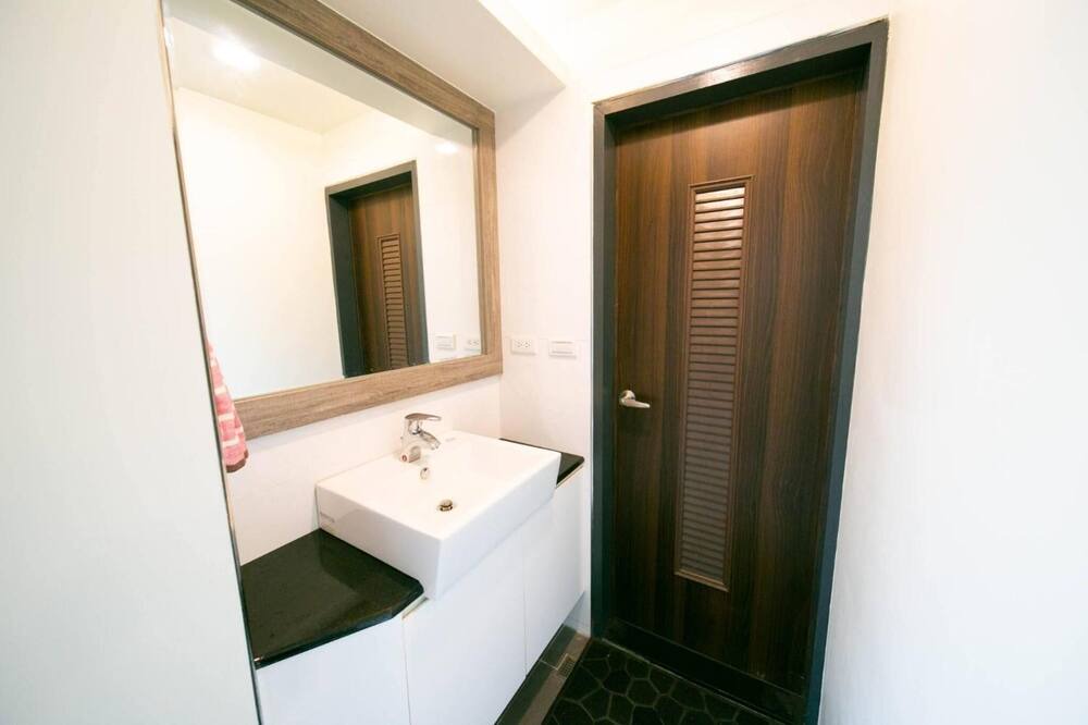 Photo of Bathroom in East District
