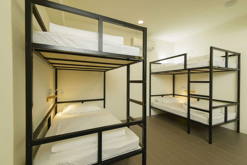 Photo of Bedroom in East District