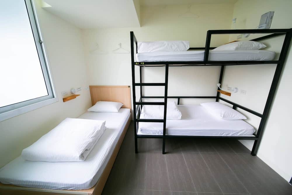 Photo of Bedroom in East District