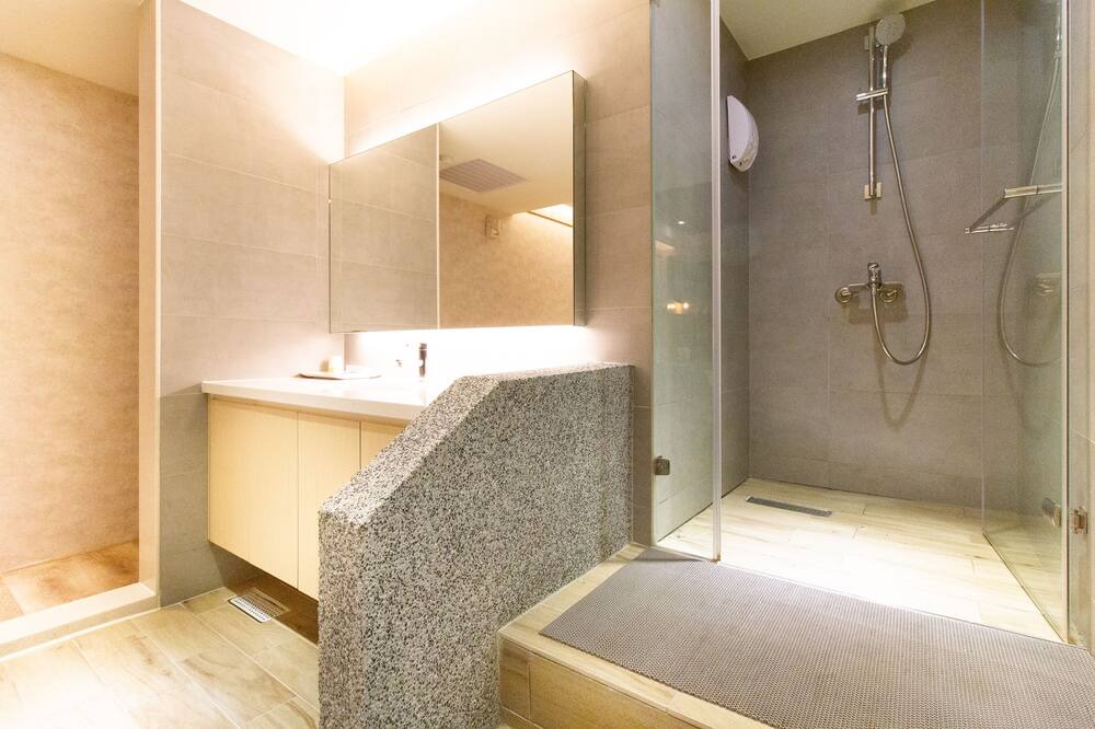 Photo of Bathroom in Xinying
