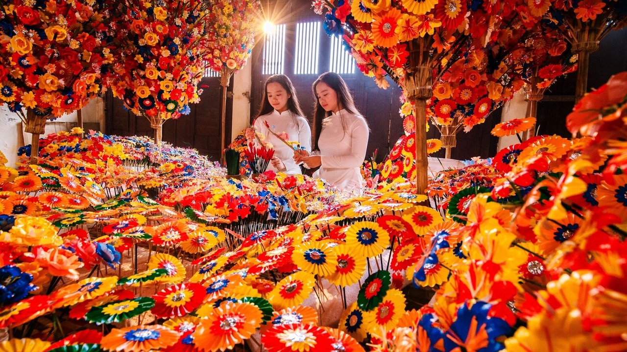 Photo of Others in Hue