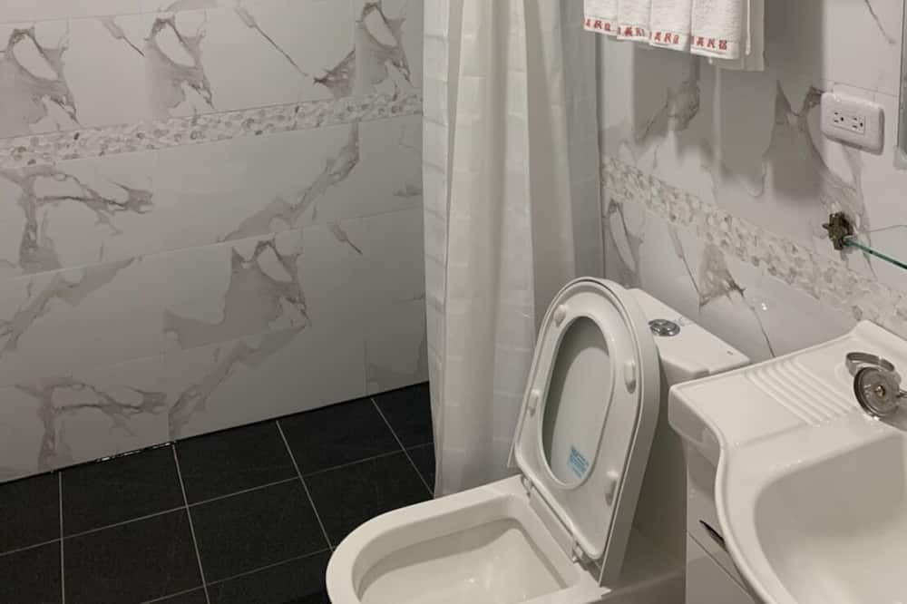 Photo of Bathroom in Puli