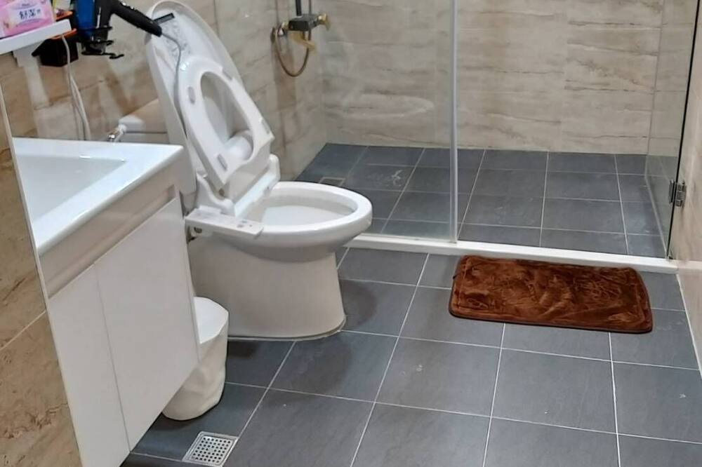 Photo of Bathroom in Nantun District