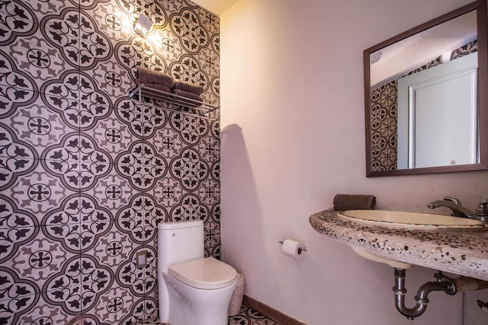 Photo of Bathroom in P Chahue