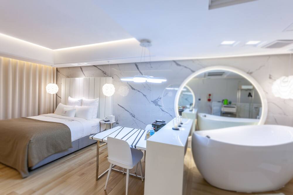 Photo of Bathroom in Taoyuan District