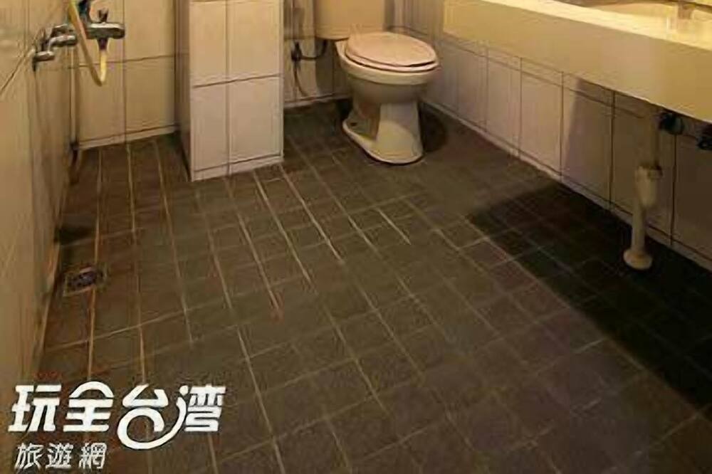 Photo of Bathroom in Shuangxi District