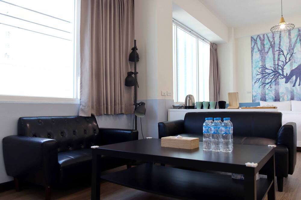 Photo of Bedroom in East District
