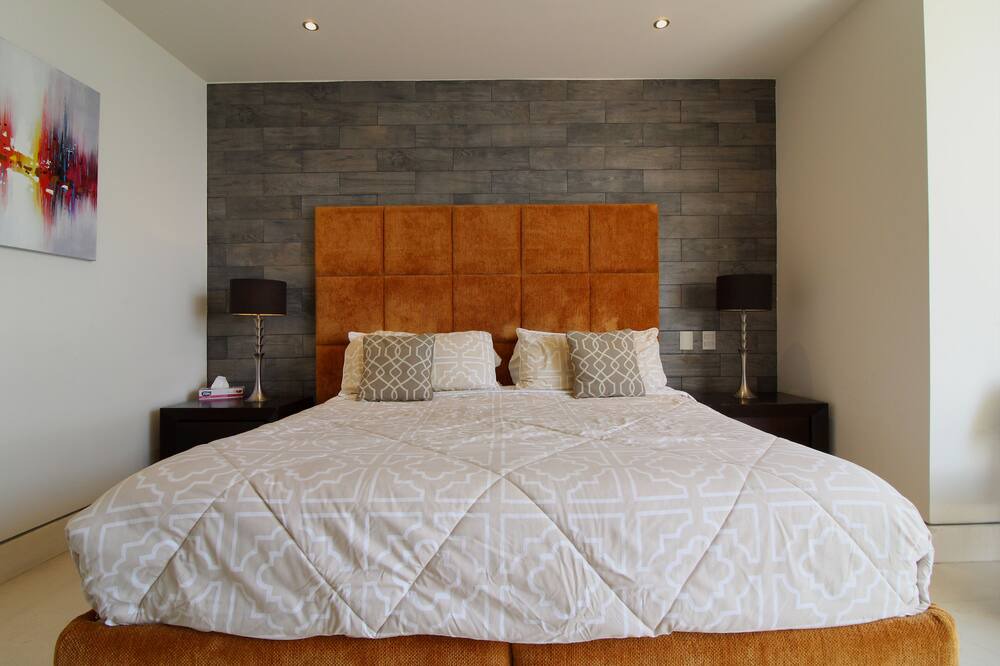 Photo of Bedroom in Romantic Zone