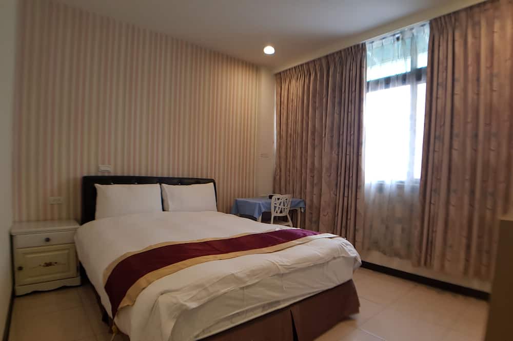 Photo of Bedroom in East District