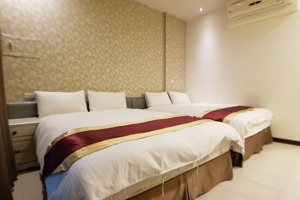 Photo of Bedroom in East District