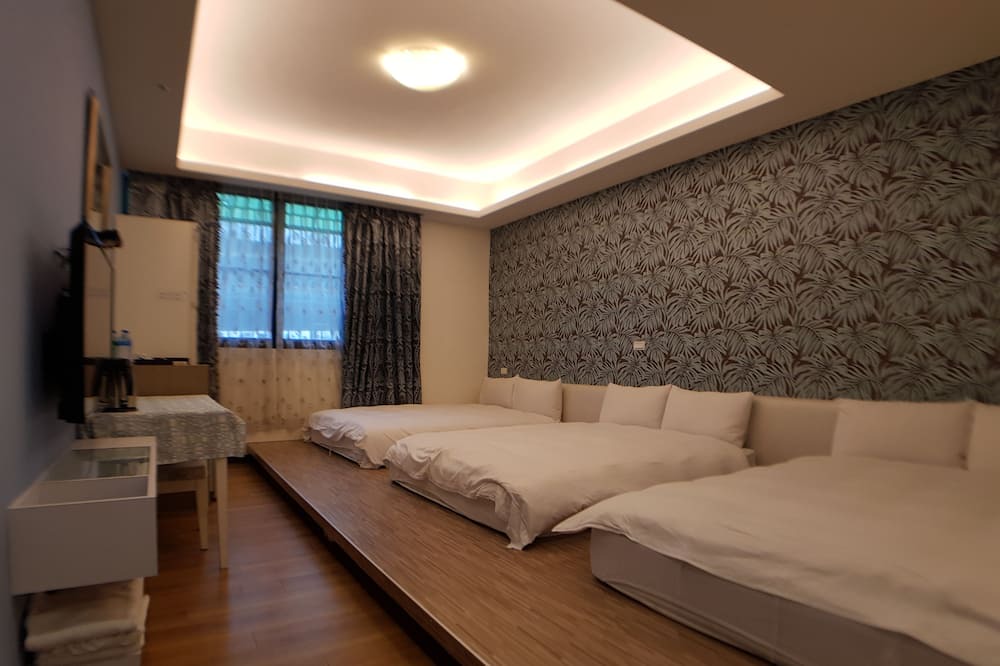Photo of Bedroom in East District