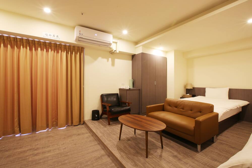 Photo of Bedroom in Central District
