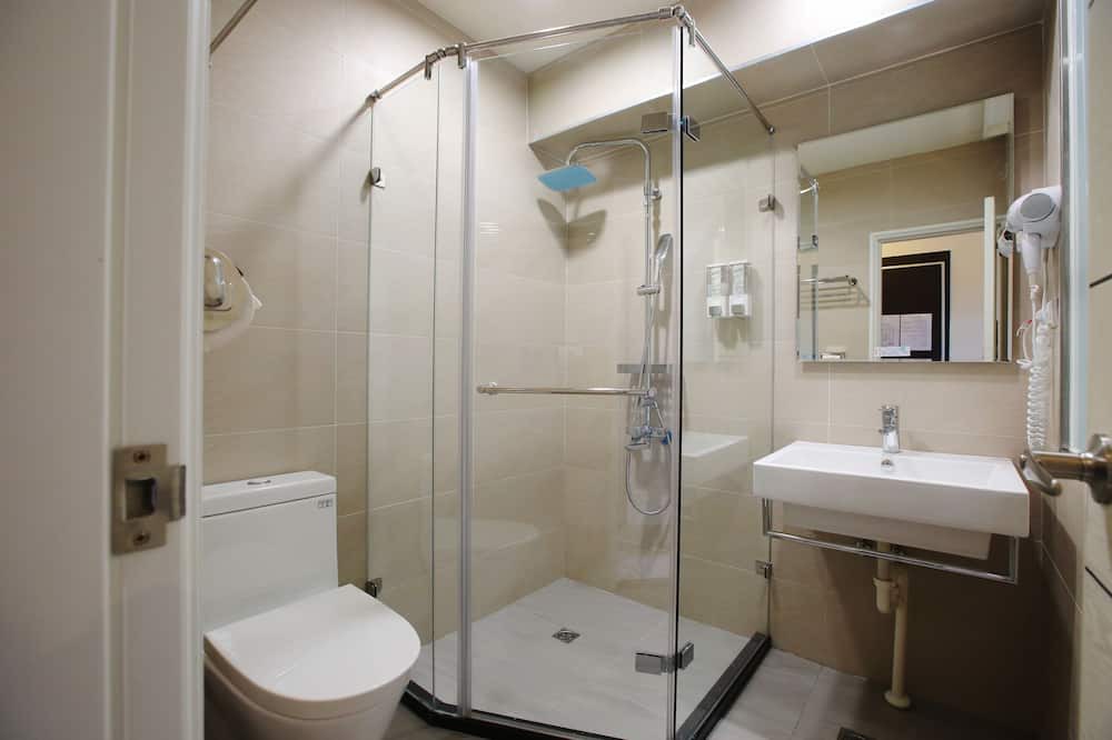 Photo of Bathroom in Central District