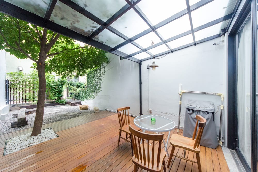 Photo of Patio Balcony in North District