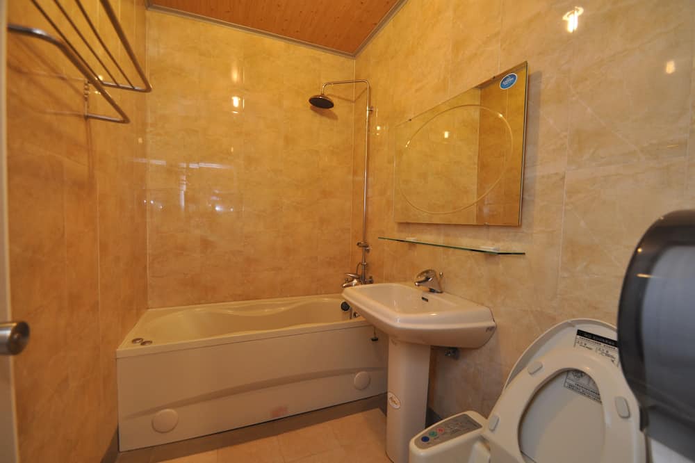Photo of Bathroom in Xitou