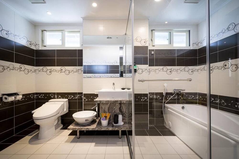 Photo of Bathroom in Mingjian