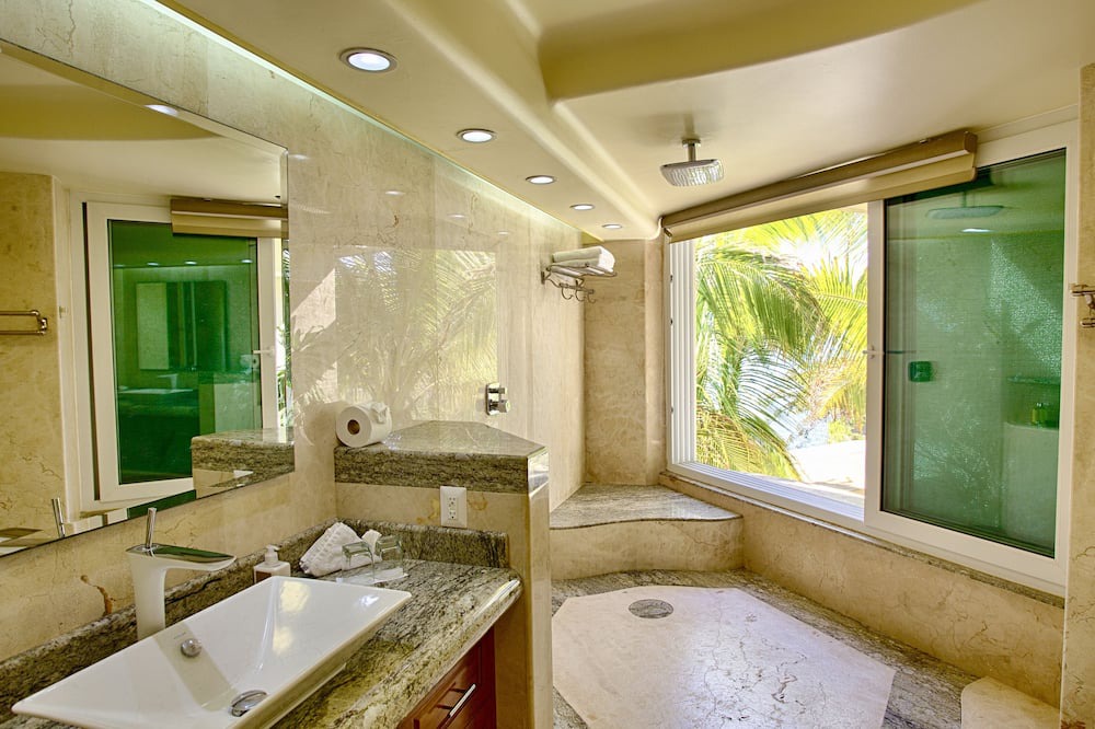 Photo of Bathroom in Boca de Tomatlan