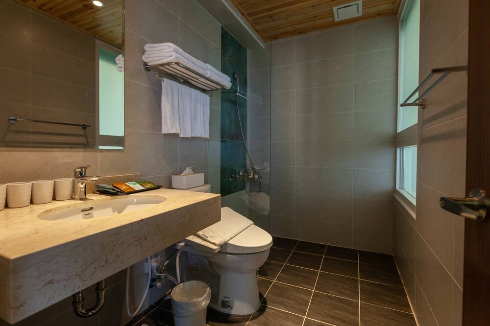 Photo of Bathroom in Shoufeng