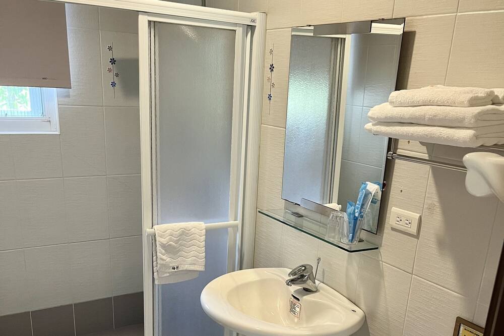 Photo of Bathroom in Shoufeng