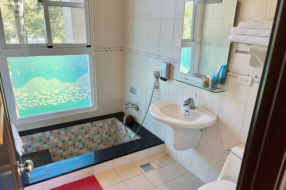 Photo of Bathroom in Shoufeng