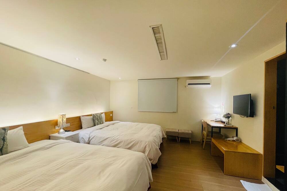 Photo of Bedroom in West District