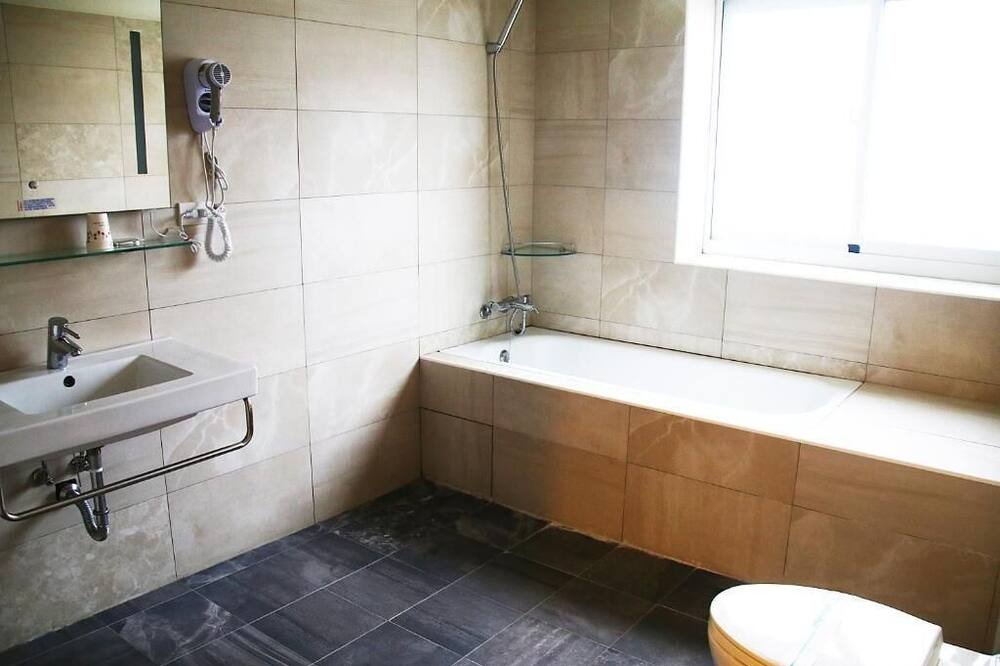 Photo of Bathroom in West District
