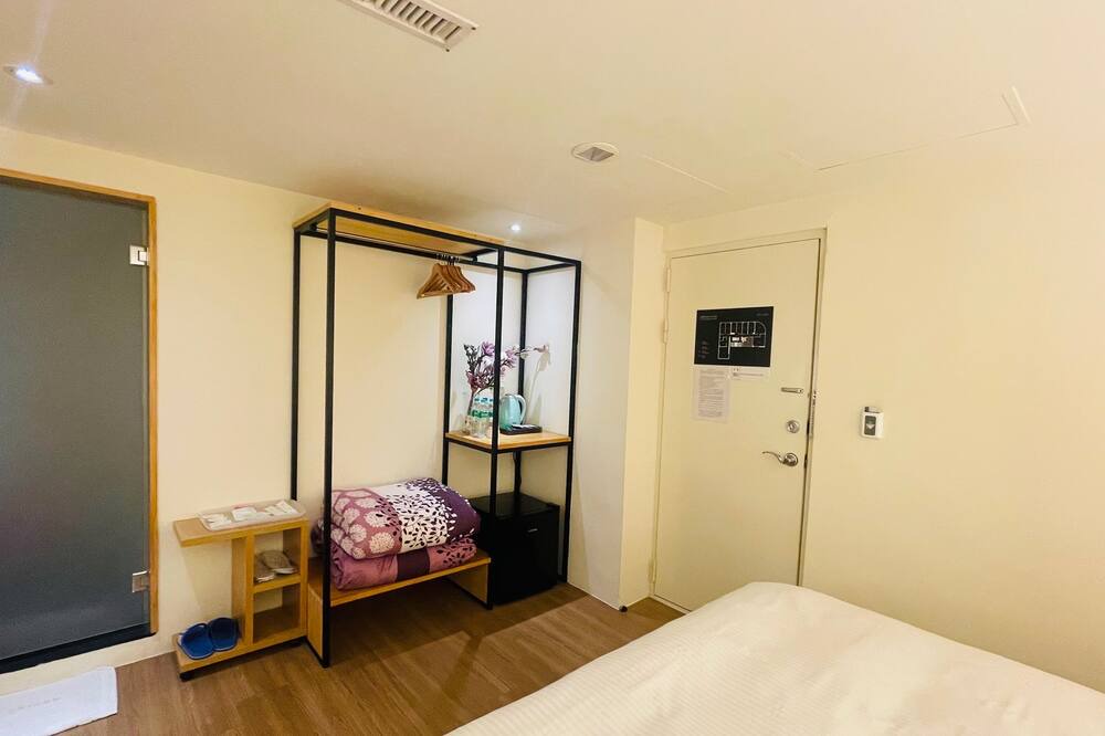 Photo of Bedroom in West District