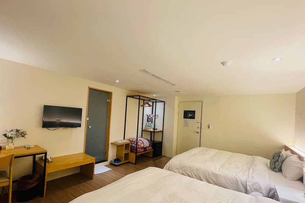 Photo of Bedroom in West District