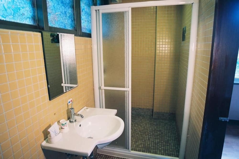 Photo of Bathroom in Ruifang