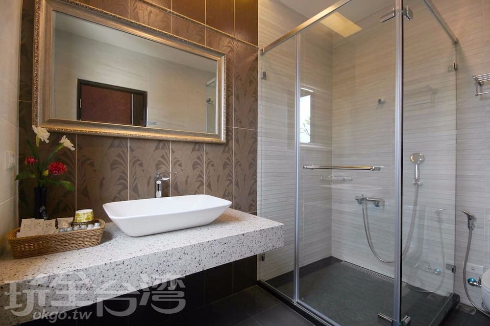 Photo of Bathroom in Jiji