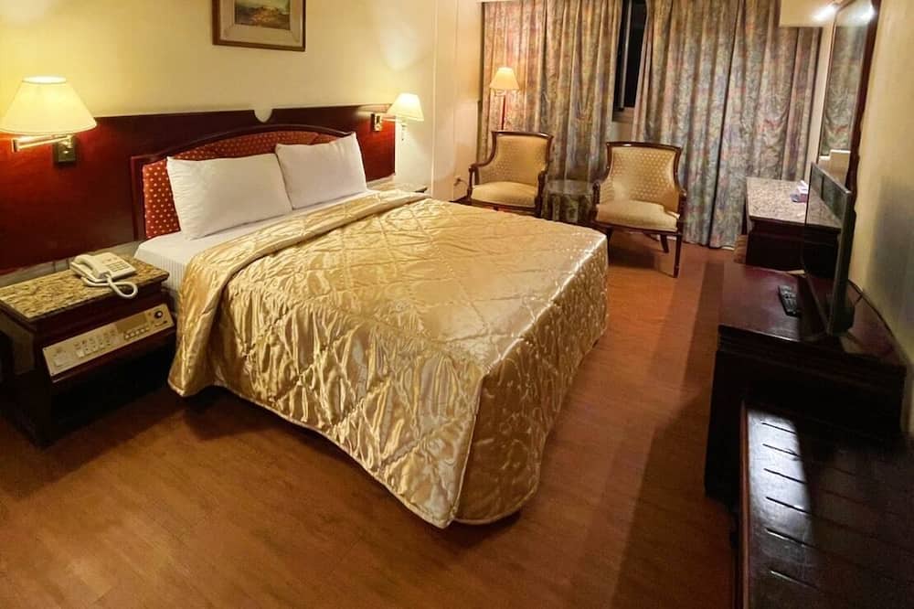 Photo of Bedroom in East District