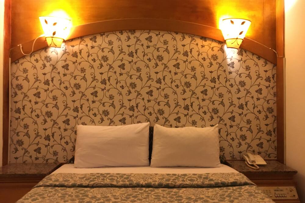 Photo of Bedroom in East District
