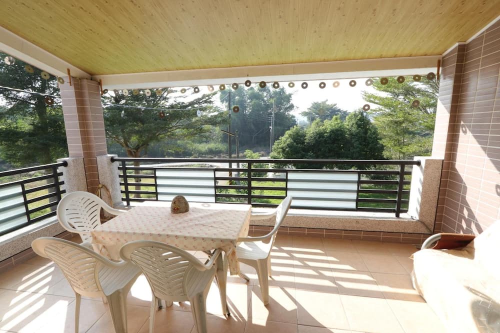 Photo of Patio Balcony in Danei District