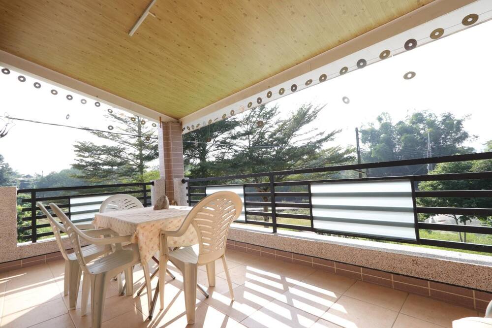 Photo of Patio Balcony in Danei District