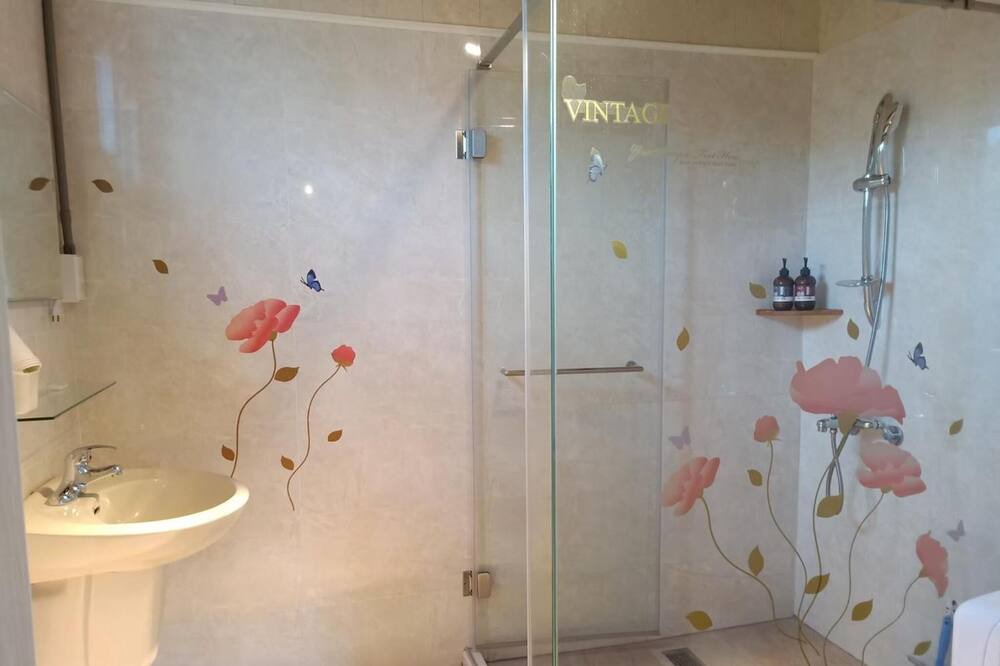 Photo of Bathroom in Danei District
