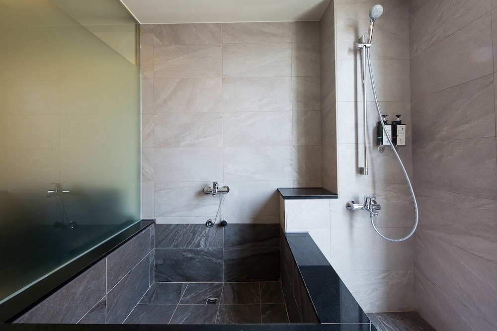 Photo of Bathroom in University District