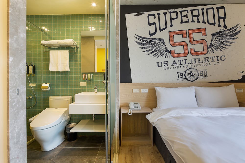 Photo of Bedroom in University District