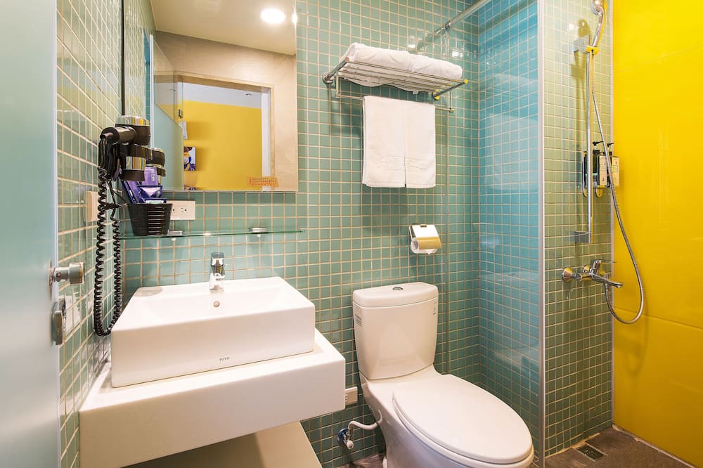 Photo of Bathroom in University District
