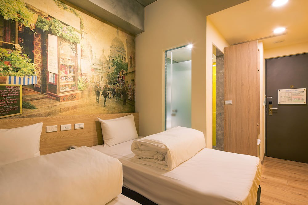 Photo of Bedroom in University District