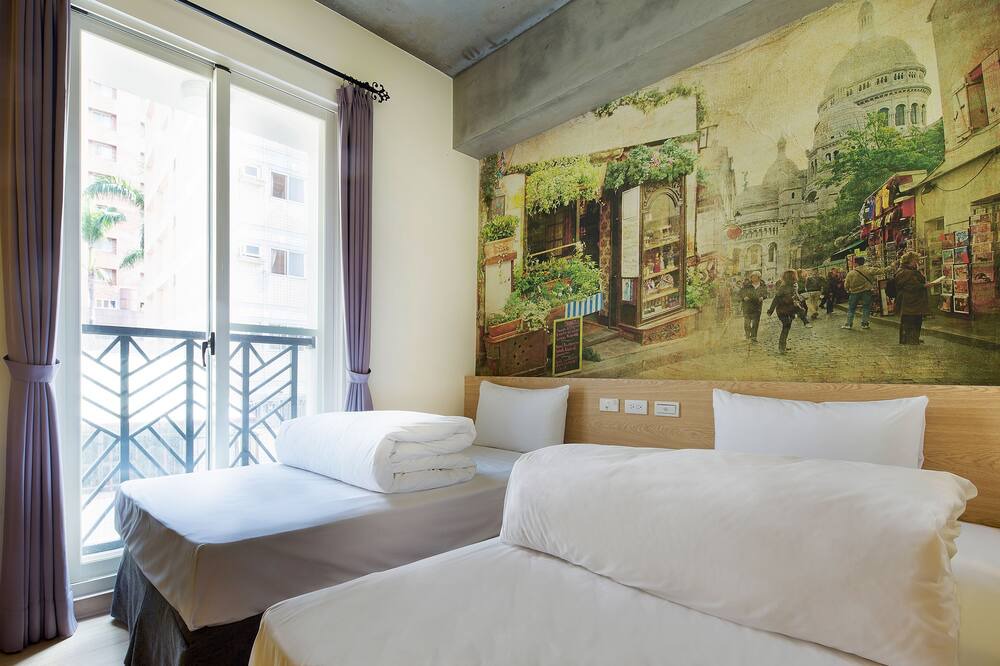Photo of Bedroom in University District