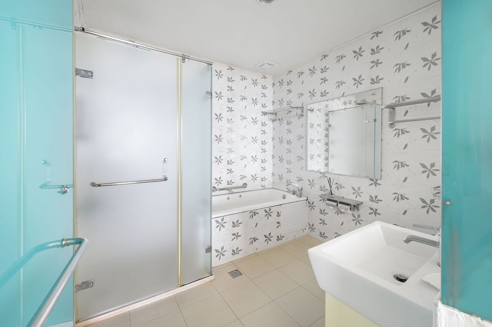 Photo of Bathroom in Yuchi