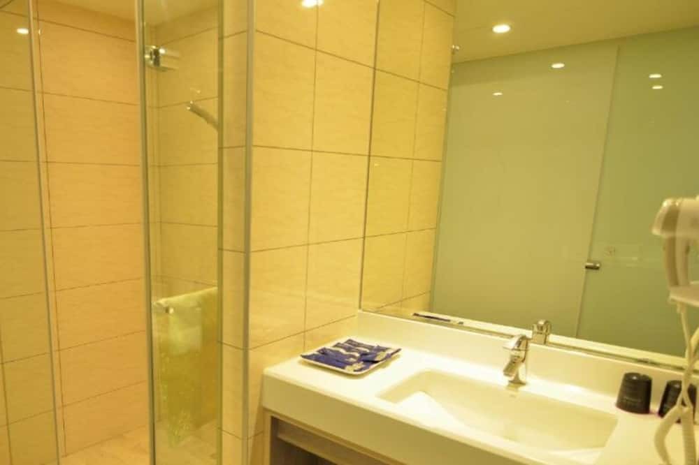 Photo of Bathroom in Taoyuan City Centre