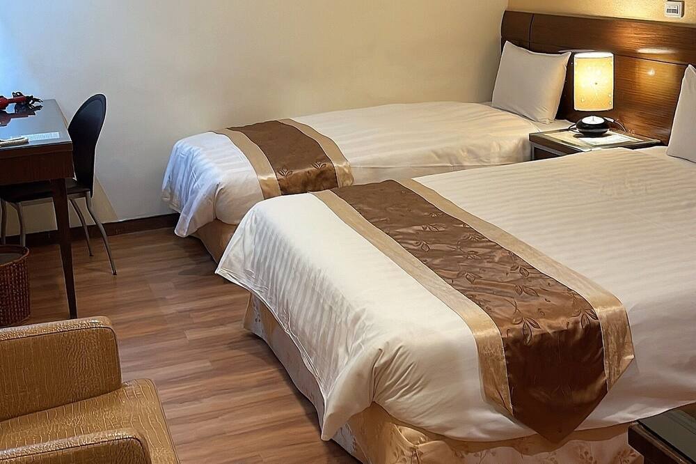 Photo of Bedroom in East District