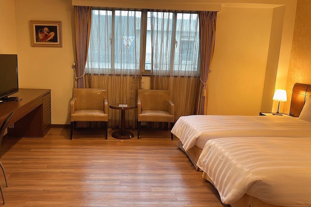 Photo of Bedroom in East District