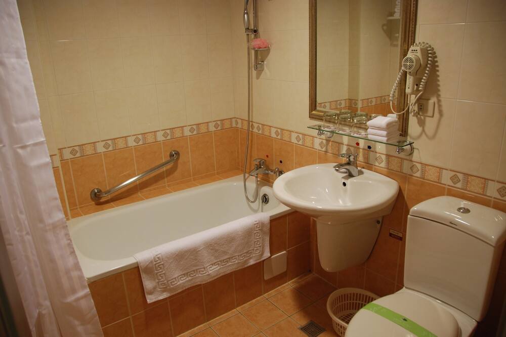 Photo of Bathroom in East District