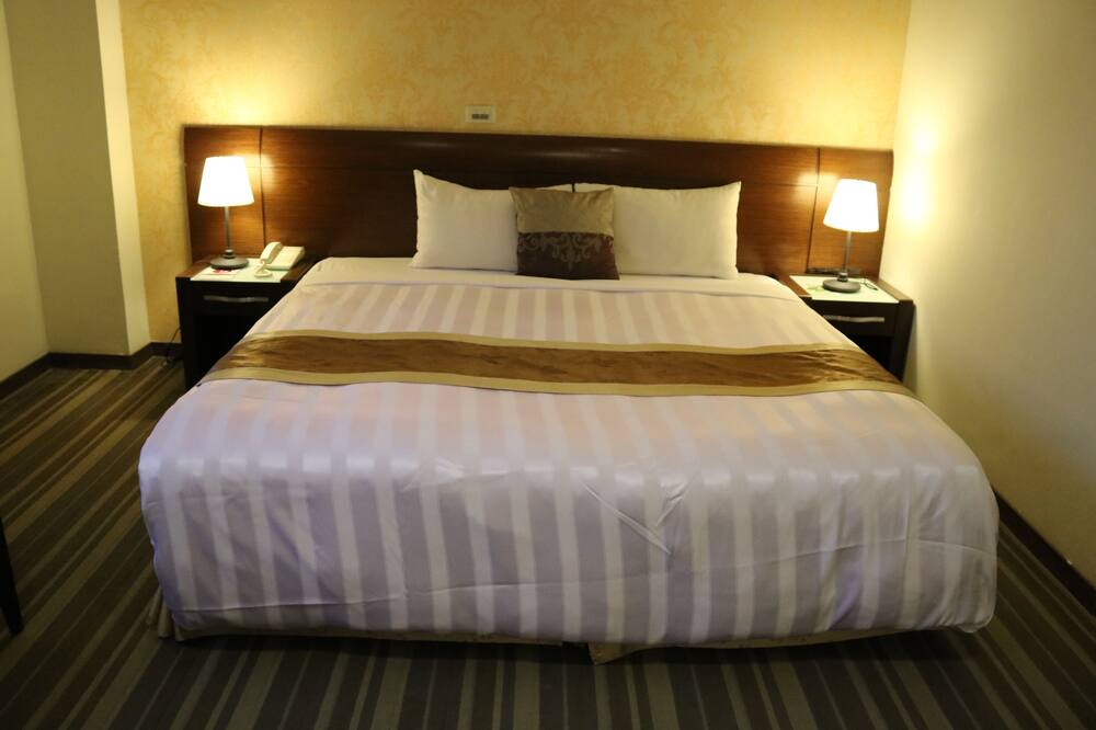 Photo of Bedroom in East District